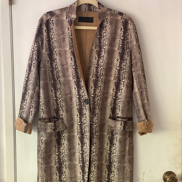 Blank NYC suede faux snakeskin trench coat jacket - Picture 5 of 8